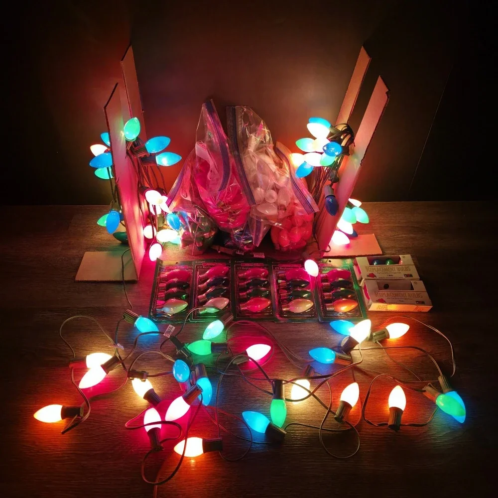 (3) Vintage C9 Christmas Lights 3 Strings 25' X 25 Bulbs W/‎ 150+ Spare C9 Bulbs